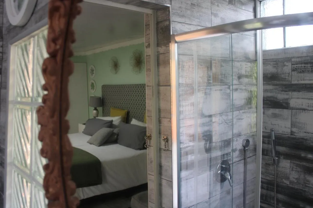 Gasthof Mitchell'S Guesthouse Parow